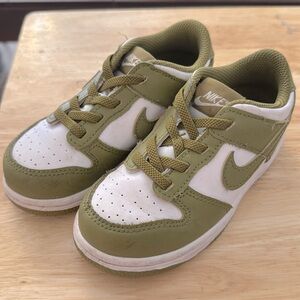 NIKE DUNK LOW | Pacific Moss